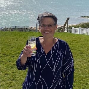 Meet your Posher, Gina